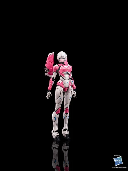 FLAME TOYS Arcee Transformers Furai Model Kit 3 FLAME TOYS Arcee Transformers Furai Model Kit